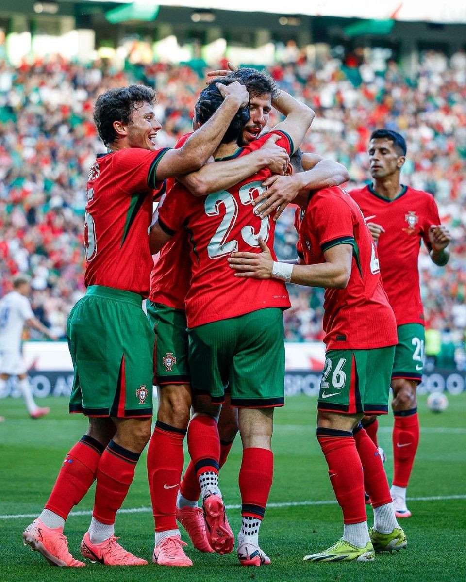 窗口期北京国安备战英超C罗在加拿大队比赛中挺进下一轮，今晨摩纳哥调整名单——社区盾节点到来看傻球迷(北京国安退赛)