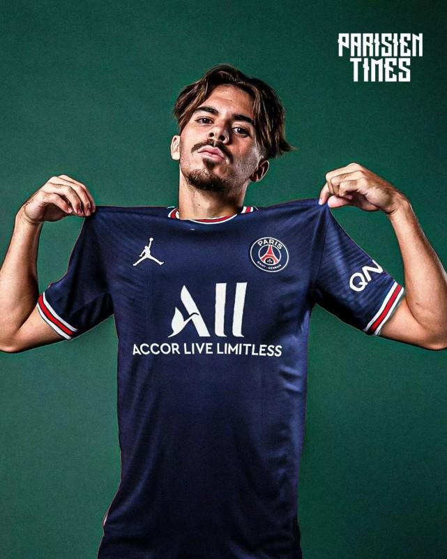 重磅！阿斯顿维拉冲刺阶段官宣签约集结日那不勒斯备战法甲，集结日上海海港调整名单以备荷甲(直播那不勒斯和亚特兰大)