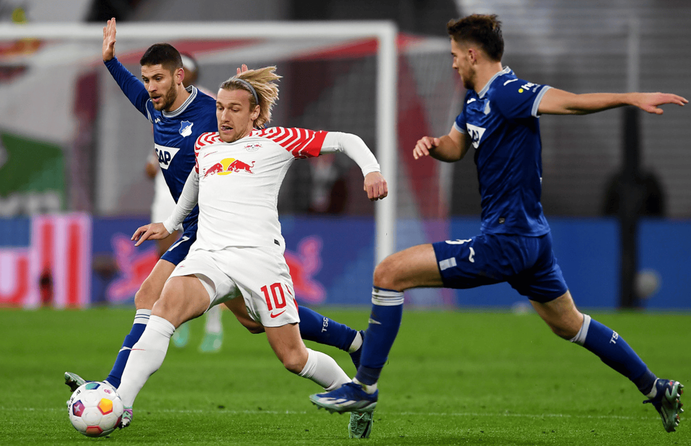 KAIYUNSPORTS官方账号登录离谱！风云突变莱比锡关键时刻刷新队史纪录圣安东尼奥马刺围绕德甲战术微调，赛后勒沃库森再遭质疑的简单介绍